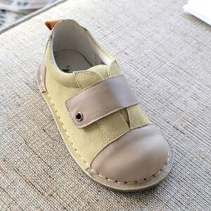 Nib Pipit Suede Shoes